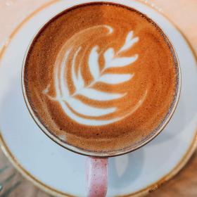 Latte art på Cafe Deilig